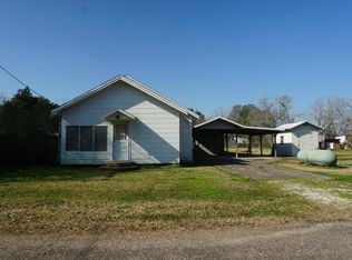 3414 Commerce St, Damon, TX 77430