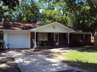 543 Leisure Ln, Blackshear, GA 31516