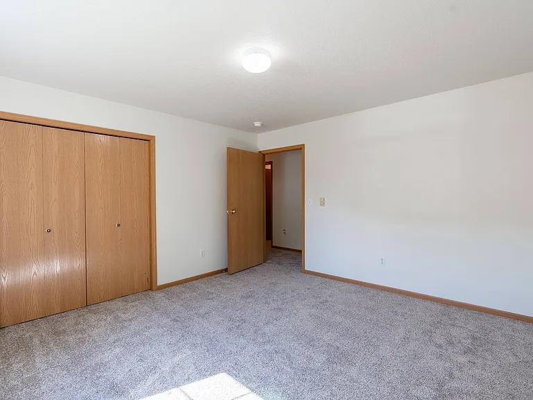 Fargo, ND Stonebridge Apartments | 3175A | Bedroom