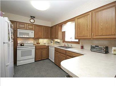 5th image of 5756 Ellora Ct SE