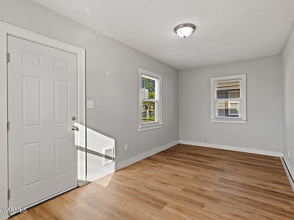 4th image of 607 S 3rd St