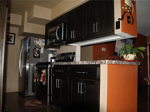 5th image of 605 Alexander Ave