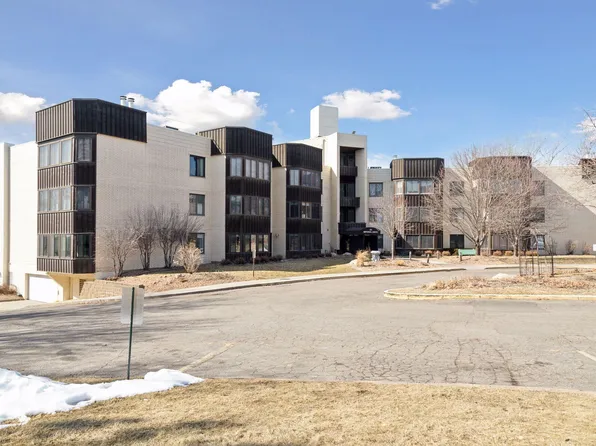 111 Imperial Dr W APT 210, West Saint Paul, MN 55118