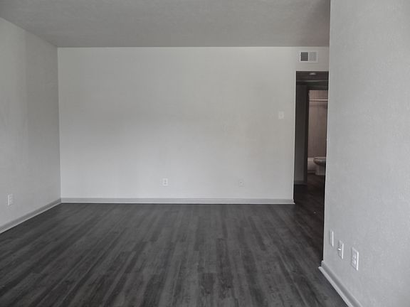 2nd image of 4710 Abbott Ave APT 201