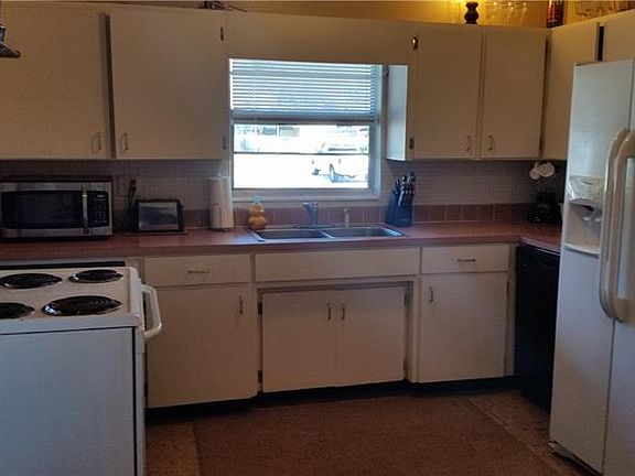 4th image of 1007 Barbour Dr
