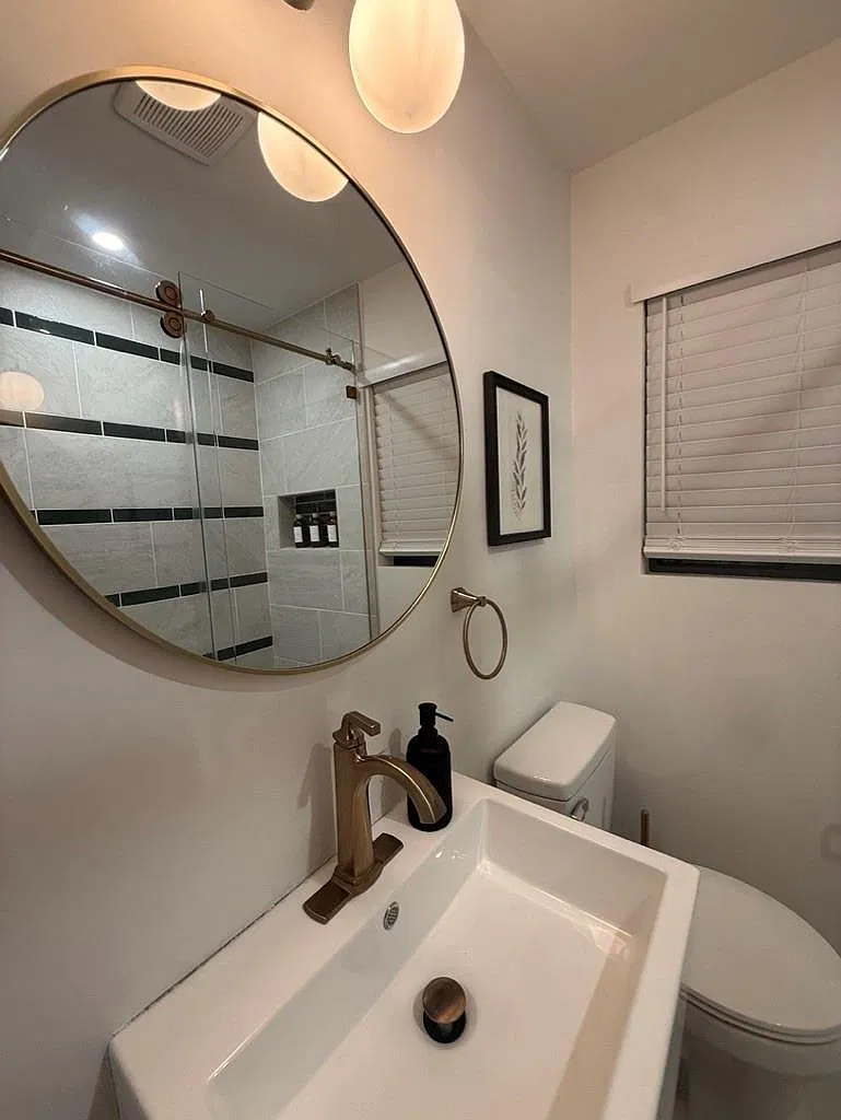 1 bed, 1.0 bath, 275 sqft, $1,400 — Photo 2