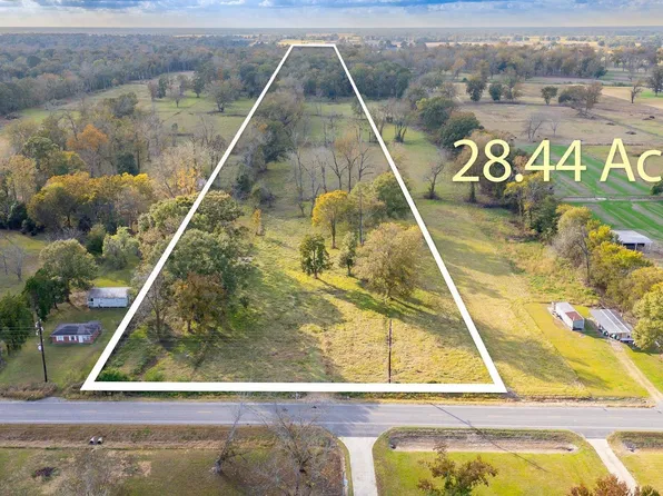 6255 Rougon Rd, Port Allen, LA 70767