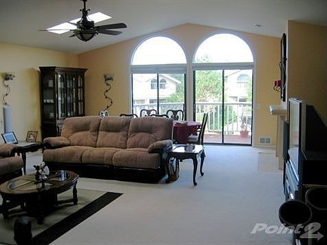 2nd image of 21036 Boulder Cir #101