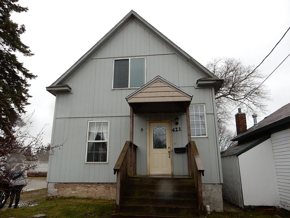 1st image of 421 Oak St