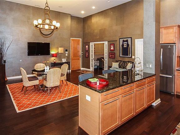 3rd image of 141 S Meridian St #1-602