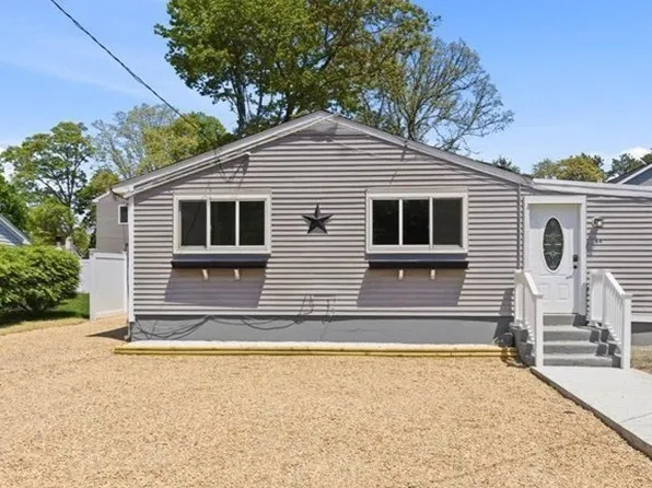 64 Rosepoint Ave, West Wareham, MA 02576