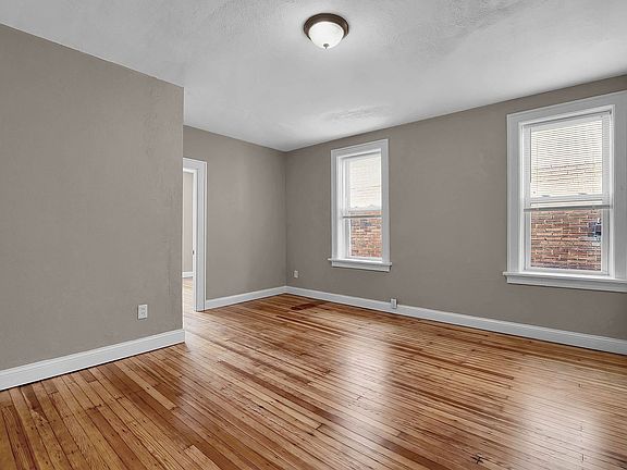 3rd image of 5012-5014 Elenore Ave #5012A