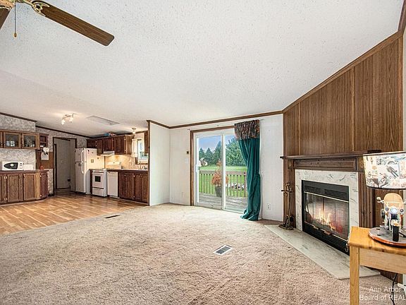 2nd image of 18230 Berkshire Dr