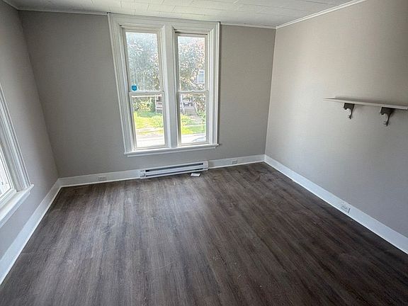4th image of 2717 Van Buren St #3