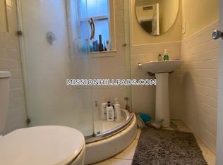 830 Huntington Ave #3A, Boston, MA 02115