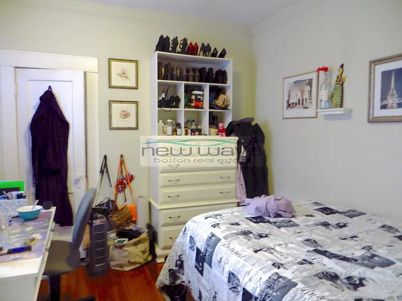 2 bed, 650 sqft, $3,200 — Photo 4