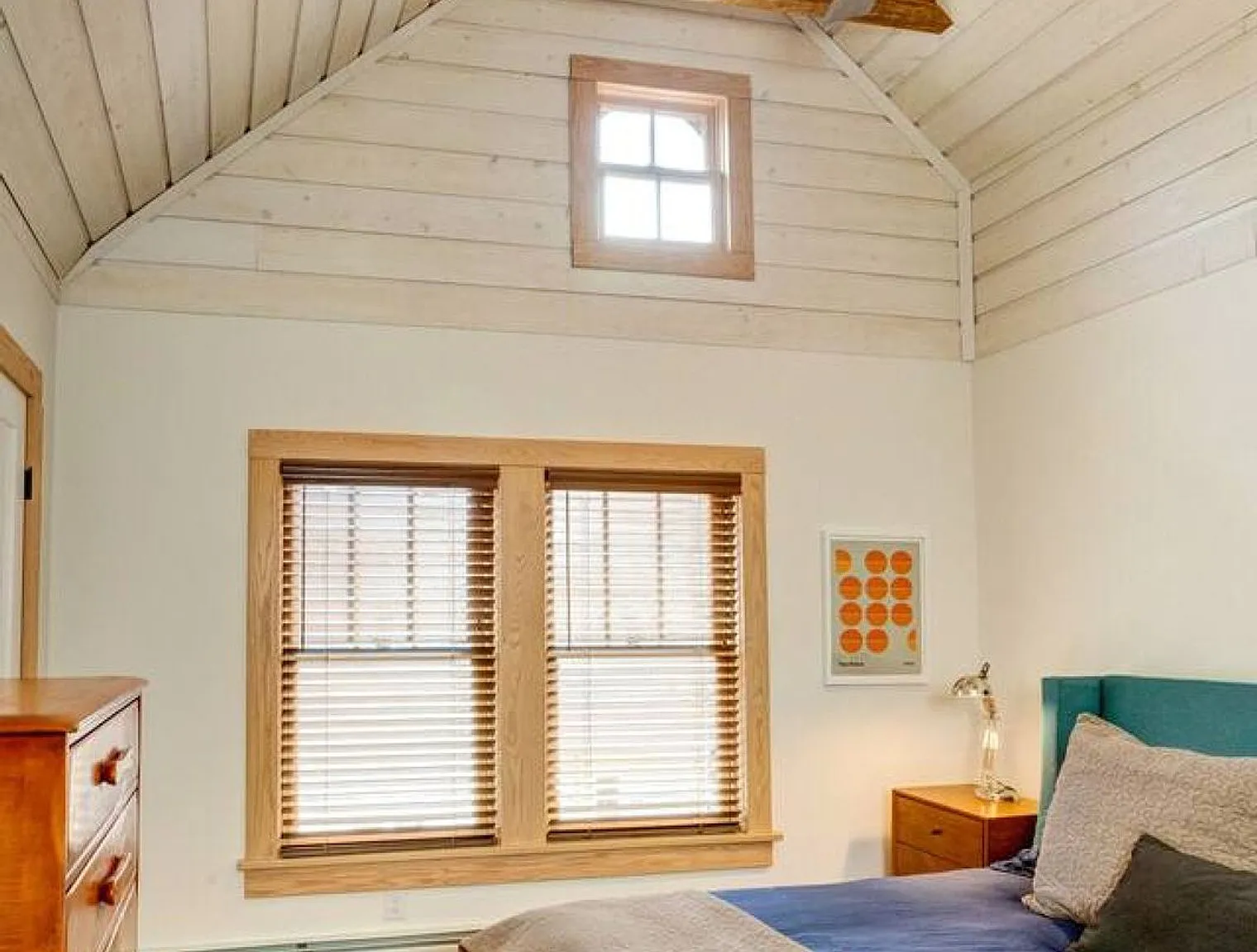 4 bed, 3.0 bath, $6,225 — Photo 2