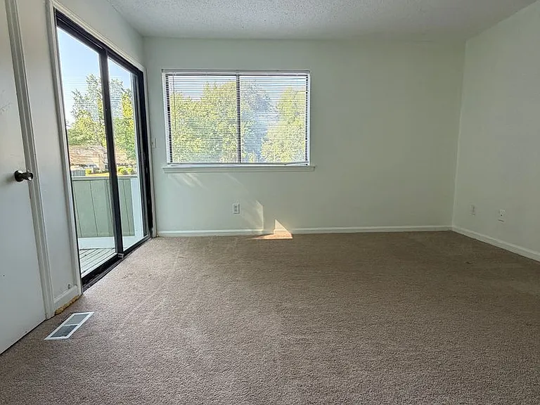 6126 Bent Tree Ct — Photo 10