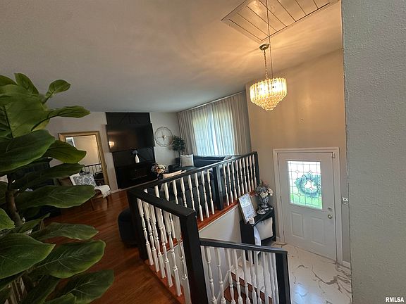 2nd image of 3612 W Warwick Dr