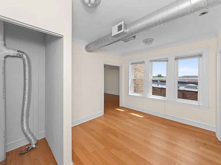 2347 W Fullerton Ave #3 — Photo 3