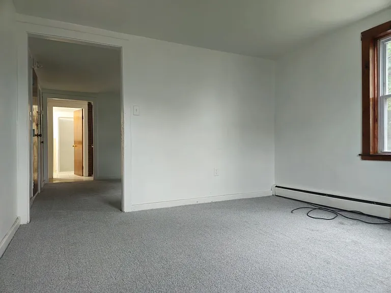 916 Middle St #9 — Photo 8