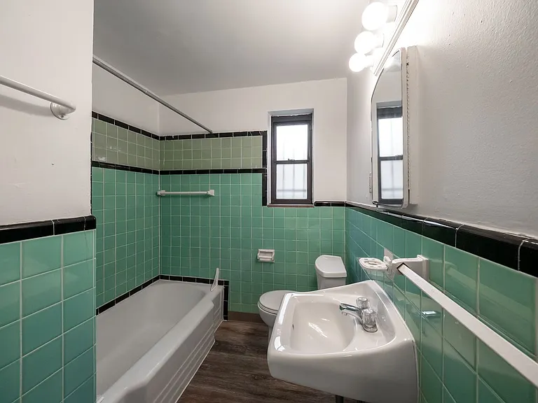 5540 5th Ave — Photo 11