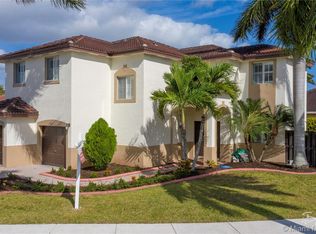 22659 SW 103rd Ave, Miami, FL 33190