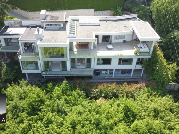 6173 Nelson Ave, West Vancouver, BC V7W 2A1