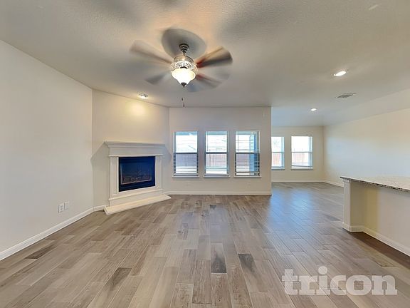 3rd image of 108 Morningstar Ln