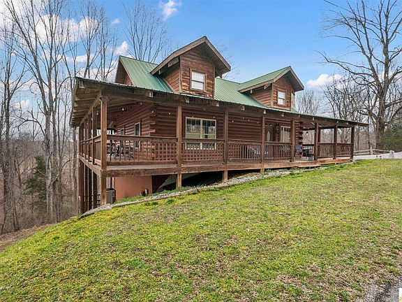 4th image of 384 Cheyenne Pass Rd