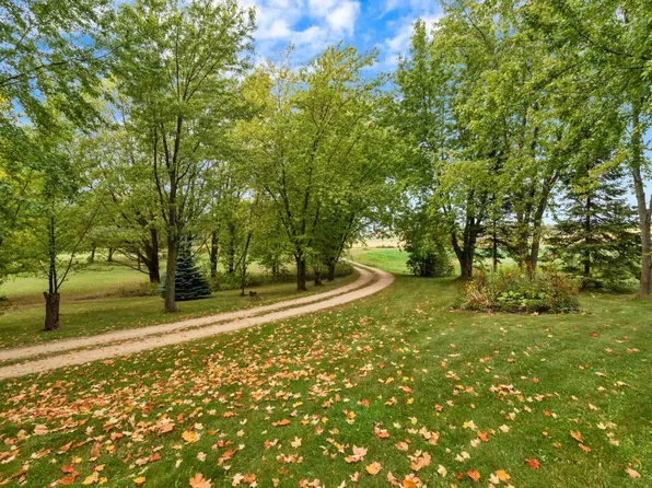 N6816 Pierce Road, Mayville, WI 53050