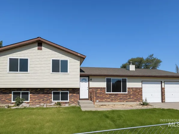 2345 N 3 E, Mountain Home, ID 83647