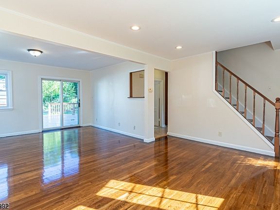 4th image of 819 Colfax Ave