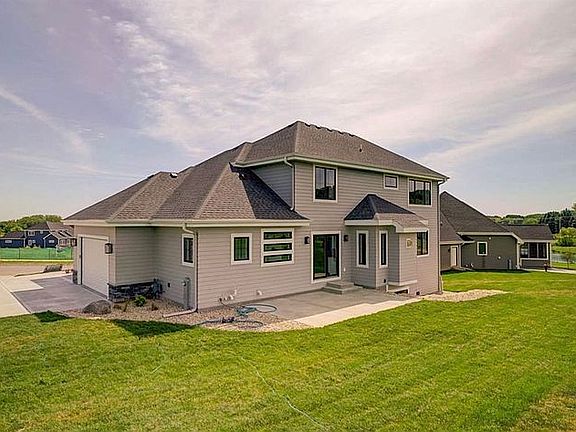 3rd image of 1043 Brynhill Dr