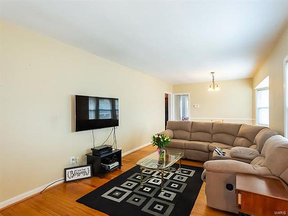 4th image of 1011 Brownell Ave