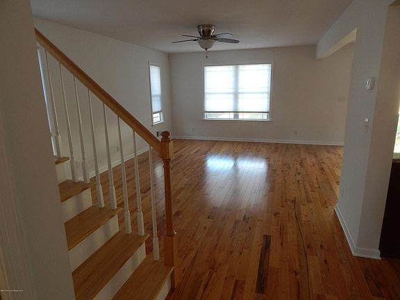 4th image of 303 Elizabeth Ave