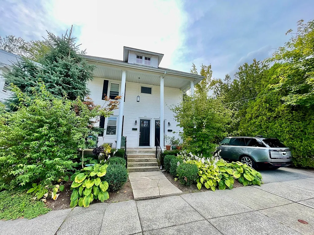 2 bed, $2,250 — Photo 2