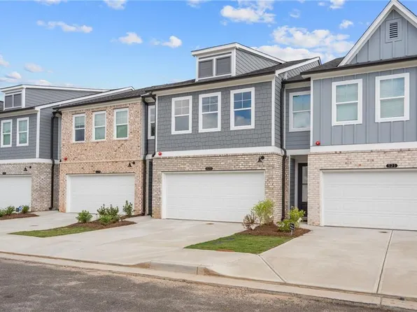 1072 Rose Dr, Marietta, GA 30060