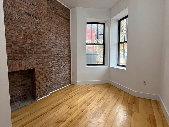 2nd image of 509 Dean St APT 1R