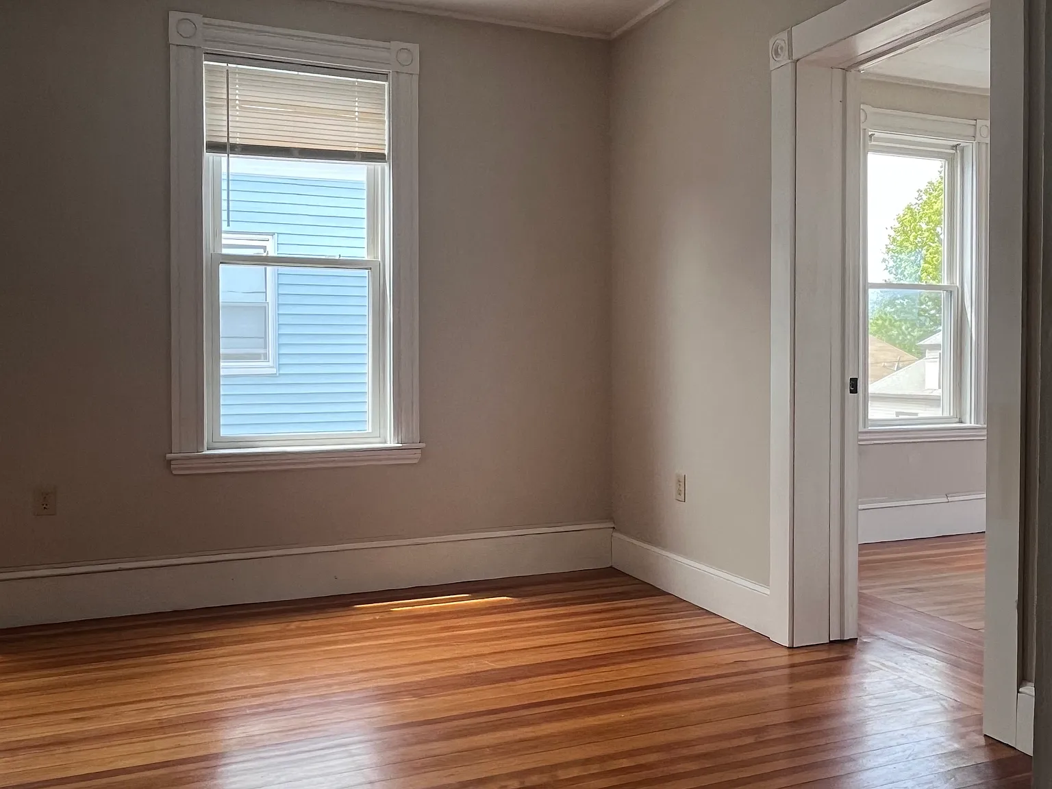 3 bed, 1200 sqft, $2,750 — Photo 4