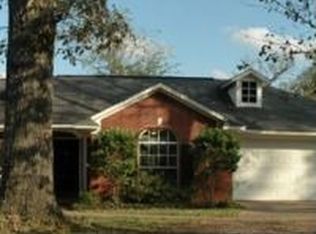 2004 Spring Lake Dr, Lufkin, TX 75901