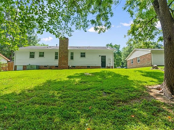 2nd image of 358 Woodhaven Dr