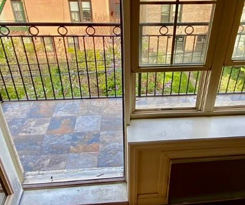 1st image of 3083 32nd St #3
