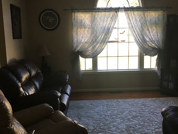 3rd image of 5572 Serene Pl