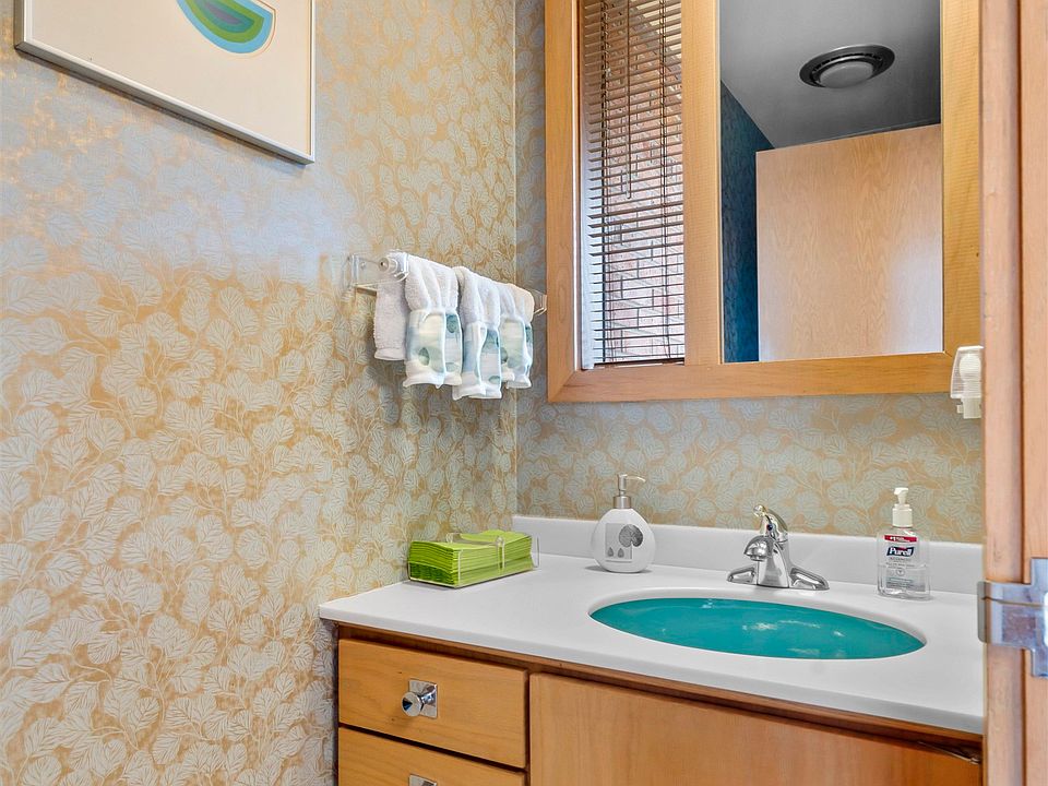 1140 Arrowhead Dr, Dubuque, IA 52003 Zillow