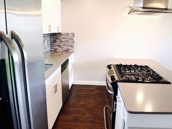 3rd image of 9301 N Countyline Rd APT 6