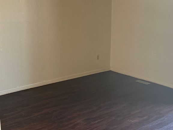 2nd image of 2600 London Groveport Rd APT 137