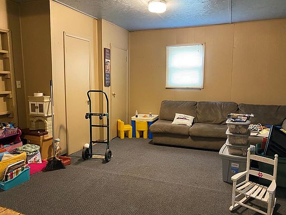 5th image of 274 Ferguson Ln