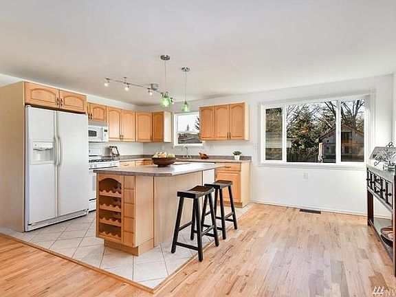 2nd image of 3837 136th Ave SE