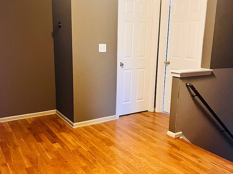 105 Charing Pl — Photo 23